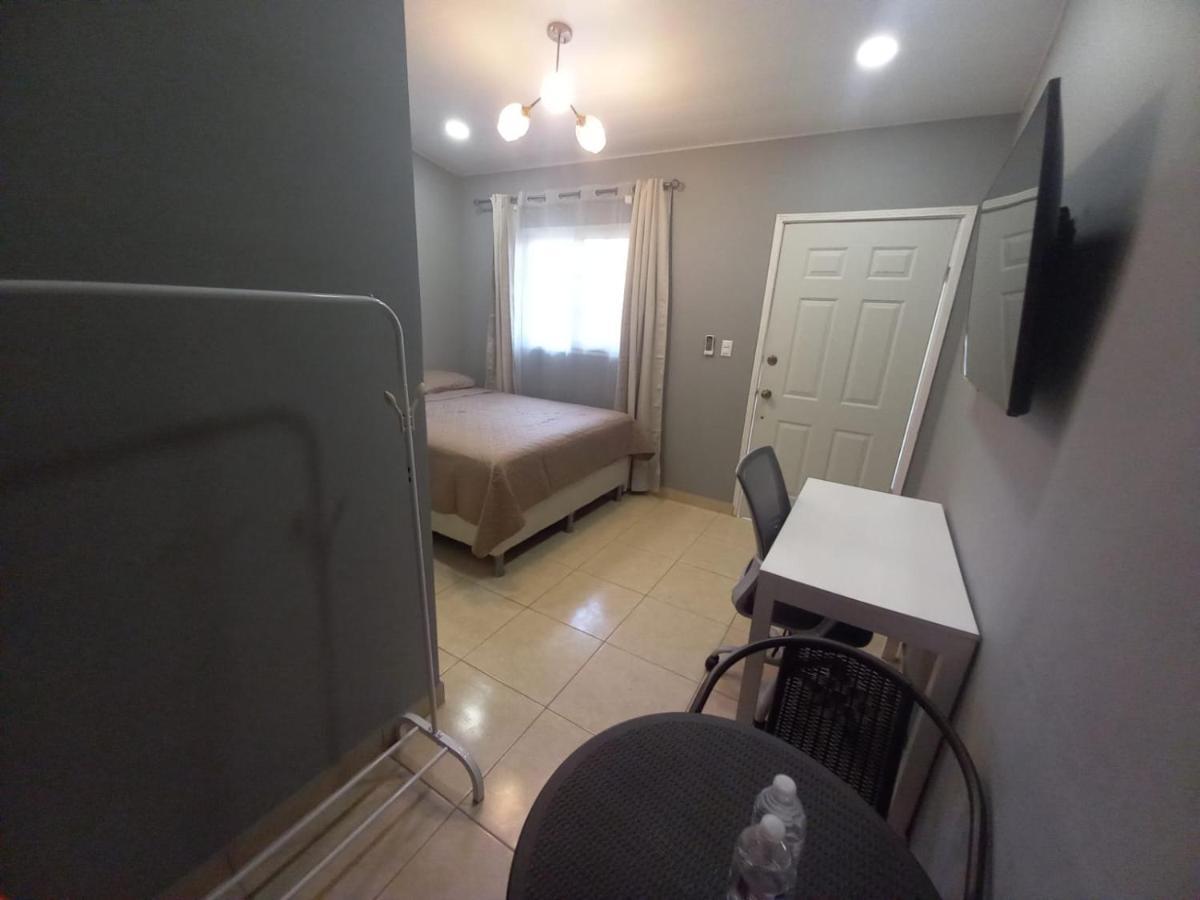 קומאיאגואה Palmerola Inn מראה חיצוני תמונה