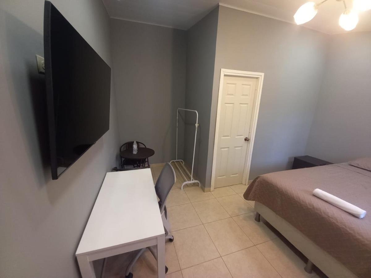 קומאיאגואה Palmerola Inn מראה חיצוני תמונה
